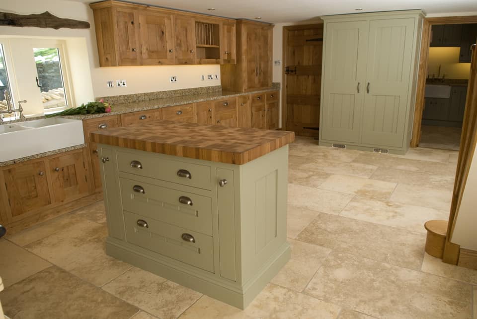 Love Wood Kitchens kitchen, South Yorkshire