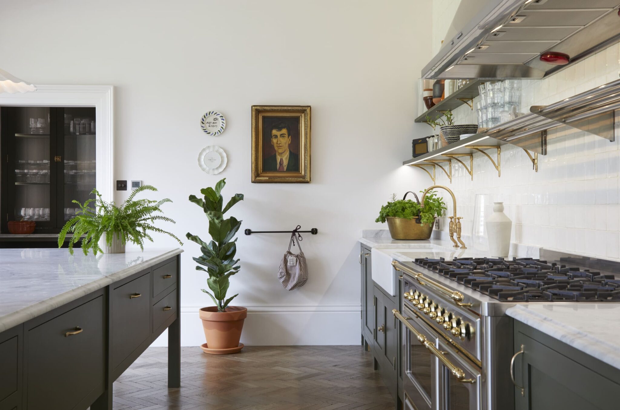 Olive and Barr kitchen, Gloucestershire